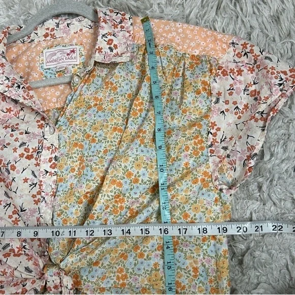 American Eagle Oversized Floral Resort Button Down Shirt - Picture 9 of 10